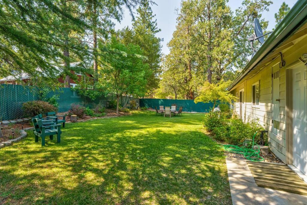 Acorn House - Charming House In Green Heaven With Pool Table With Lovely Backyard Oakhurst Dış mekan fotoğraf