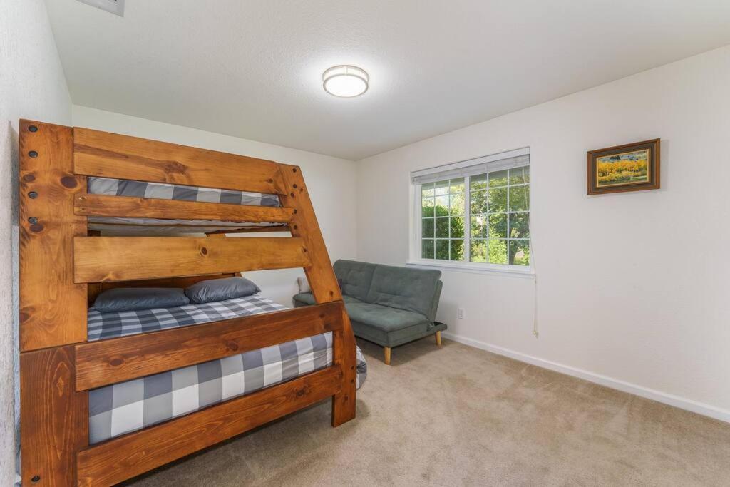 Acorn House - Charming House In Green Heaven With Pool Table With Lovely Backyard Oakhurst Dış mekan fotoğraf