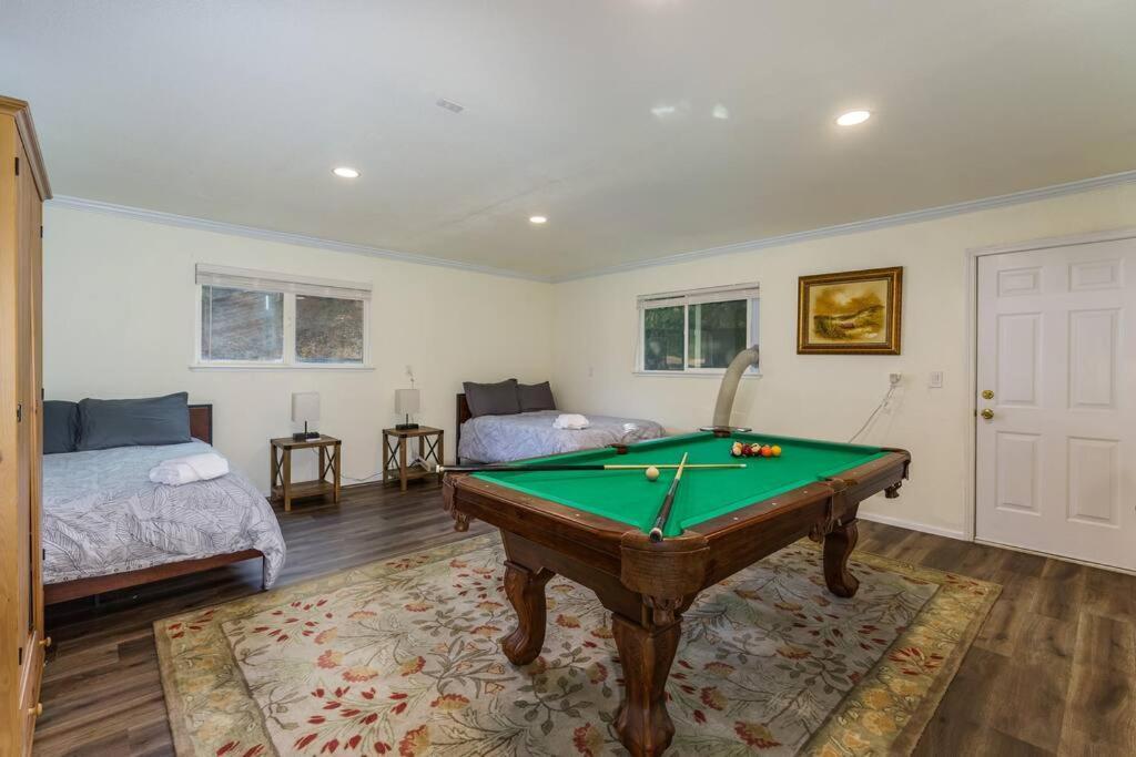 Acorn House - Charming House In Green Heaven With Pool Table With Lovely Backyard Oakhurst Dış mekan fotoğraf
